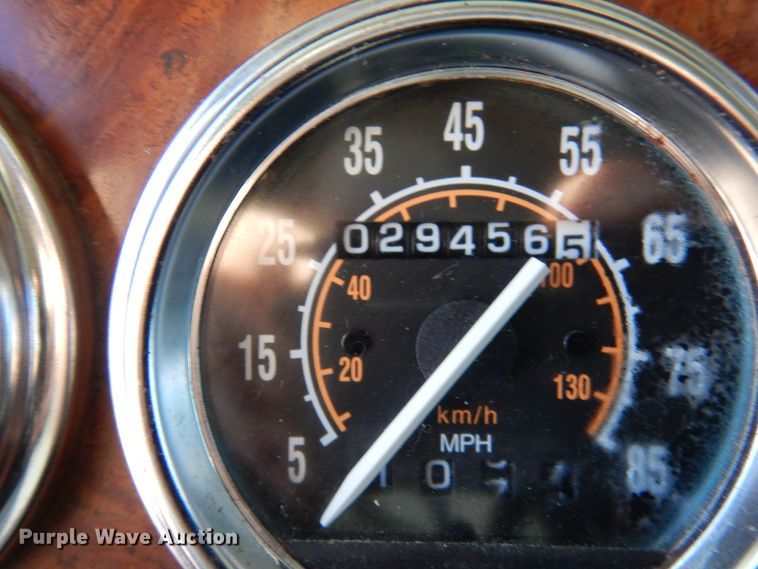 image for item DJ0806 2001 Peterbilt 378  semi truck