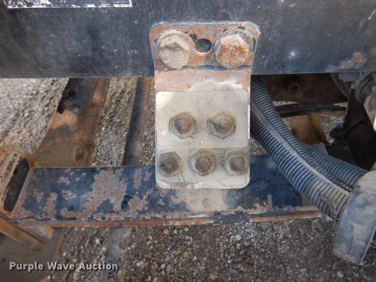 image for item DJ0806 2001 Peterbilt 378  semi truck