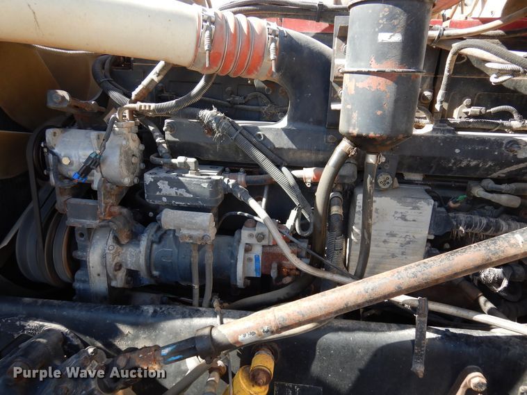 image for item DJ0806 2001 Peterbilt 378  semi truck