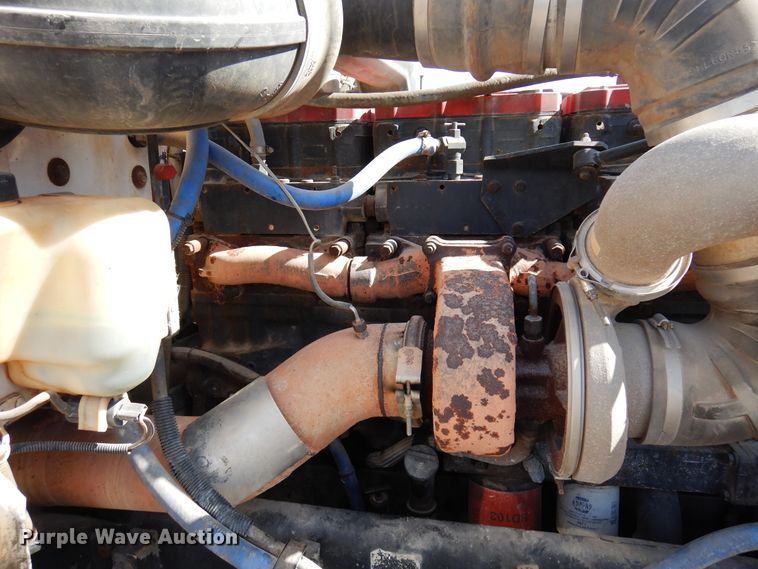 image for item DJ0806 2001 Peterbilt 378  semi truck