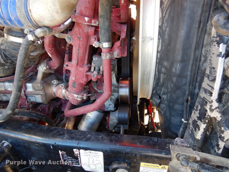 image for item DJ0807 2013 Mack CHU613  semi truck