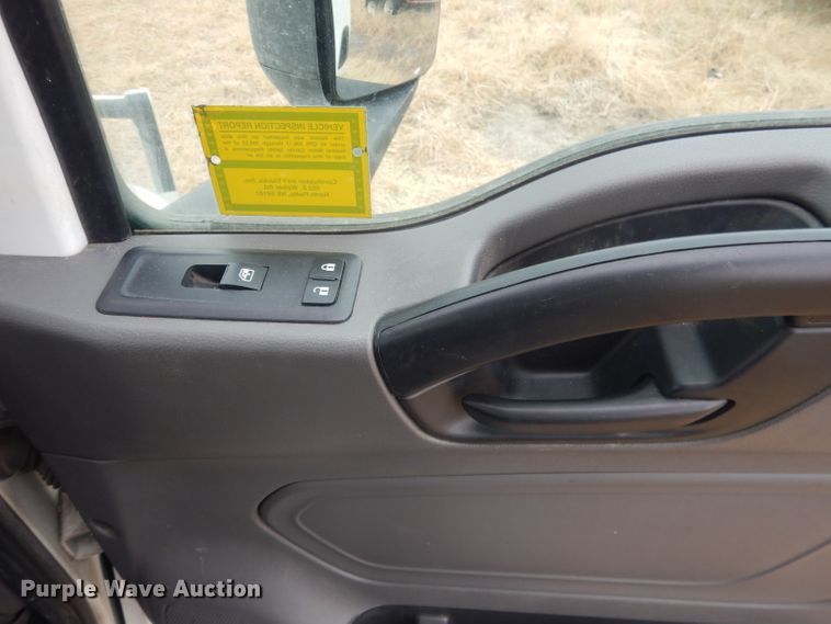 image for item DJ1251 2018 International LT62F  semi truck