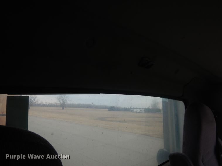 image for item DJ1251 2018 International LT62F  semi truck