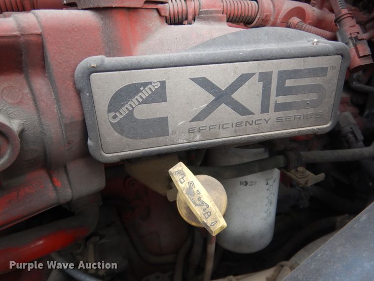 image for item DJ1251 2018 International LT62F  semi truck