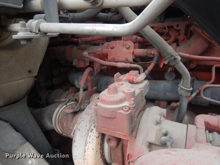 image for item DJ1251 2018 International LT62F  semi truck