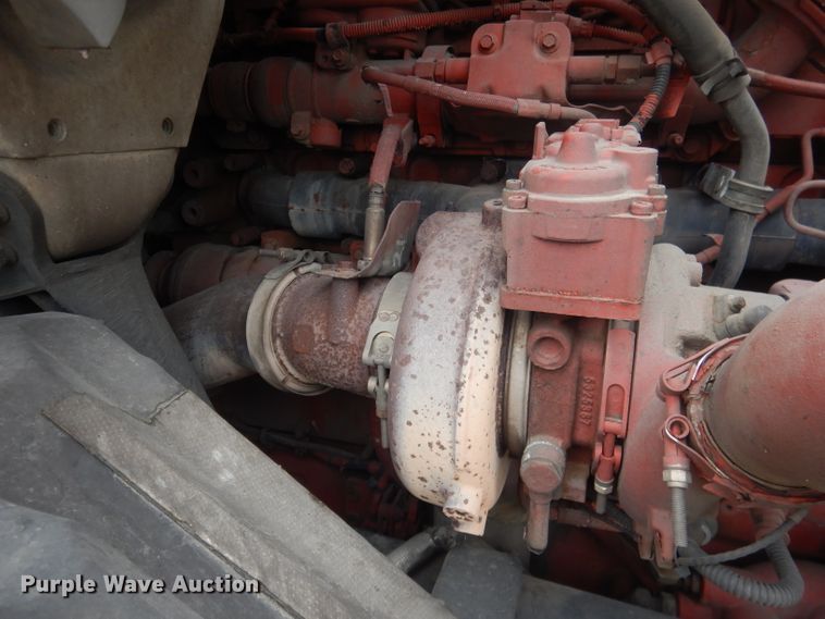 image for item DJ1251 2018 International LT62F  semi truck