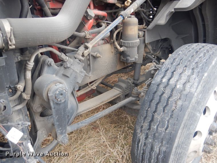 image for item DJ1251 2018 International LT62F  semi truck