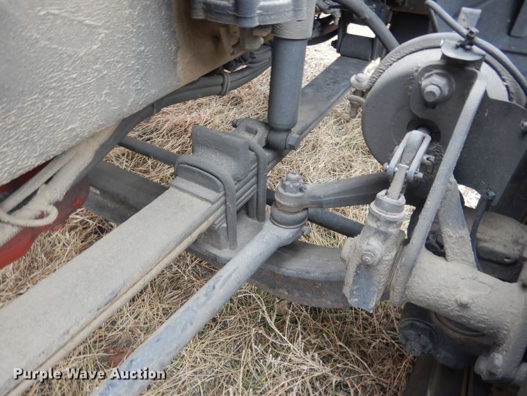 image for item DJ1251 2018 International LT62F  semi truck