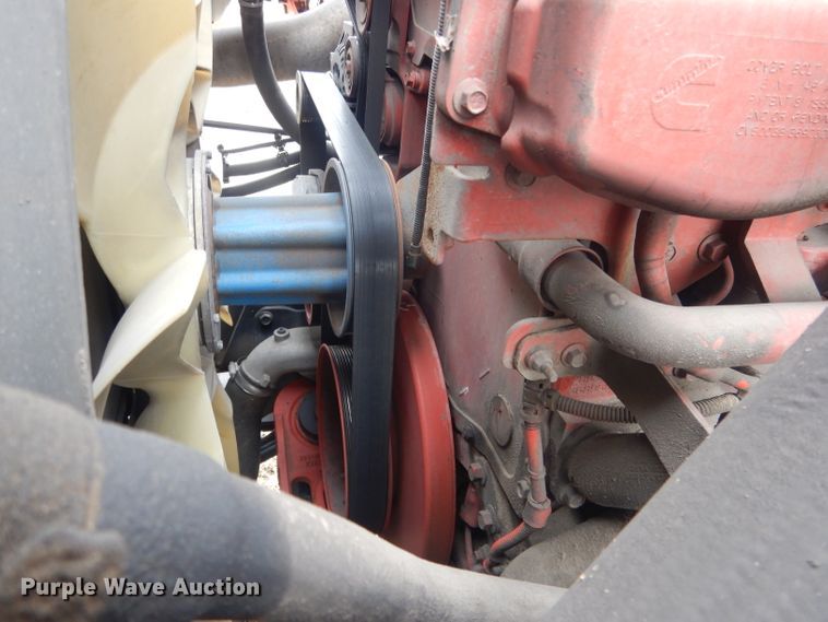 image for item DJ1251 2018 International LT62F  semi truck