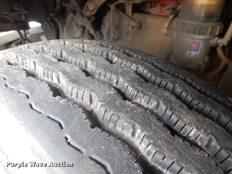 image for item DJ1251 2018 International LT62F  semi truck