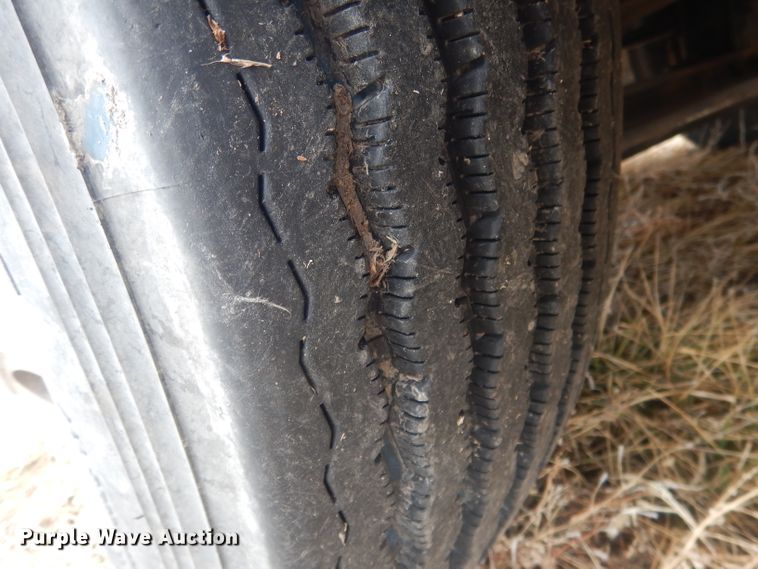 image for item DJ1251 2018 International LT62F  semi truck