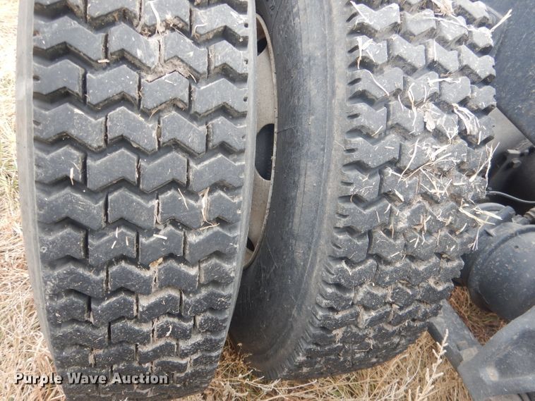 image for item DJ1251 2018 International LT62F  semi truck