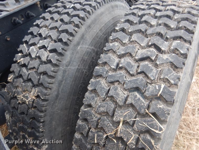 image for item DJ1251 2018 International LT62F  semi truck