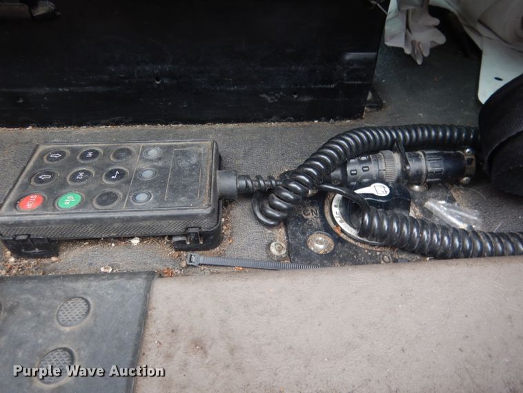 image for item DJ1252 2016 Freightliner Cascadia 113  semi truck