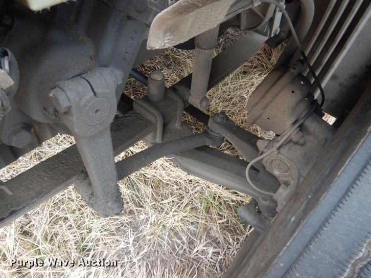 image for item DJ1252 2016 Freightliner Cascadia 113  semi truck