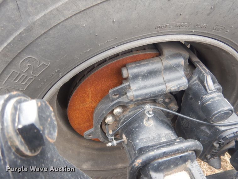 image for item DJ1252 2016 Freightliner Cascadia 113  semi truck