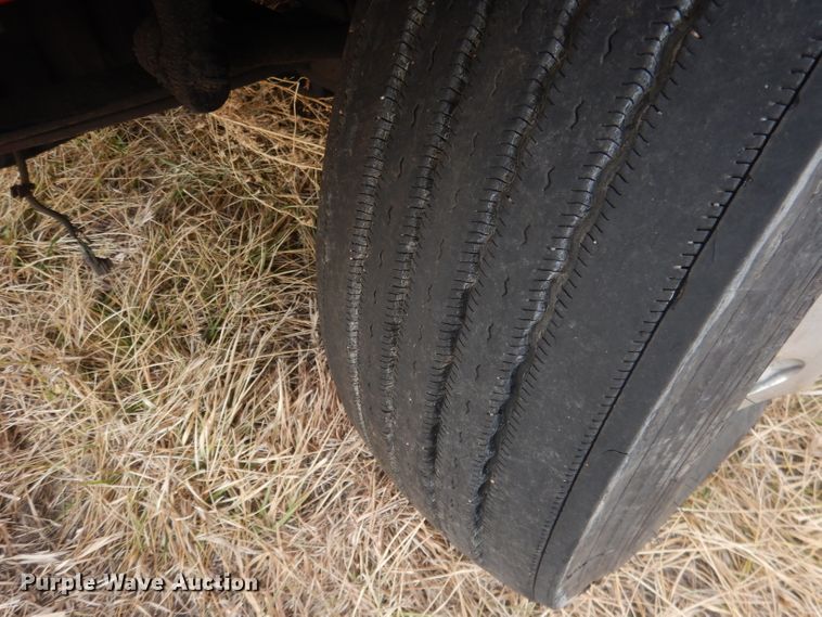 image for item DJ1252 2016 Freightliner Cascadia 113  semi truck