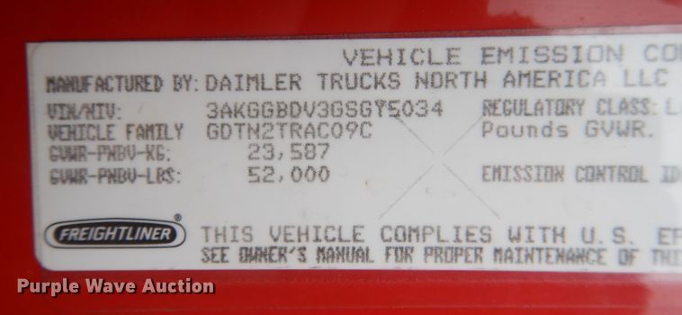 image for item DJ1252 2016 Freightliner Cascadia 113  semi truck