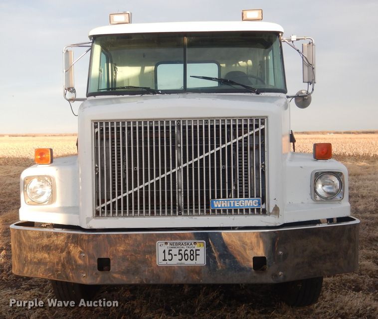 image for item DJ1255 1995 WhiteGMC WG  semi truck