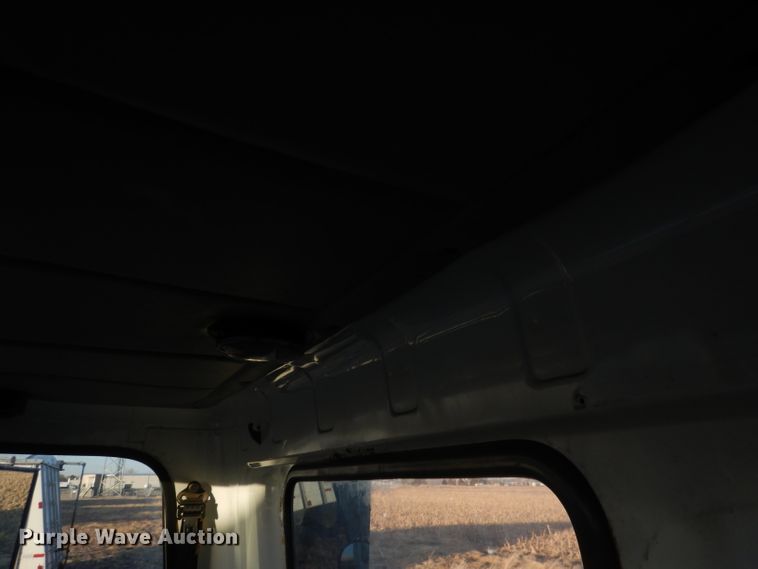 image for item DJ1255 1995 WhiteGMC WG  semi truck