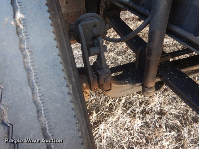 image for item DJ1255 1995 WhiteGMC WG  semi truck