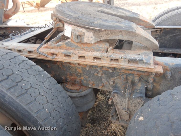 image for item DJ1255 1995 WhiteGMC WG  semi truck