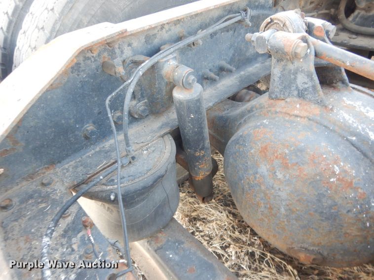 image for item DJ1255 1995 WhiteGMC WG  semi truck