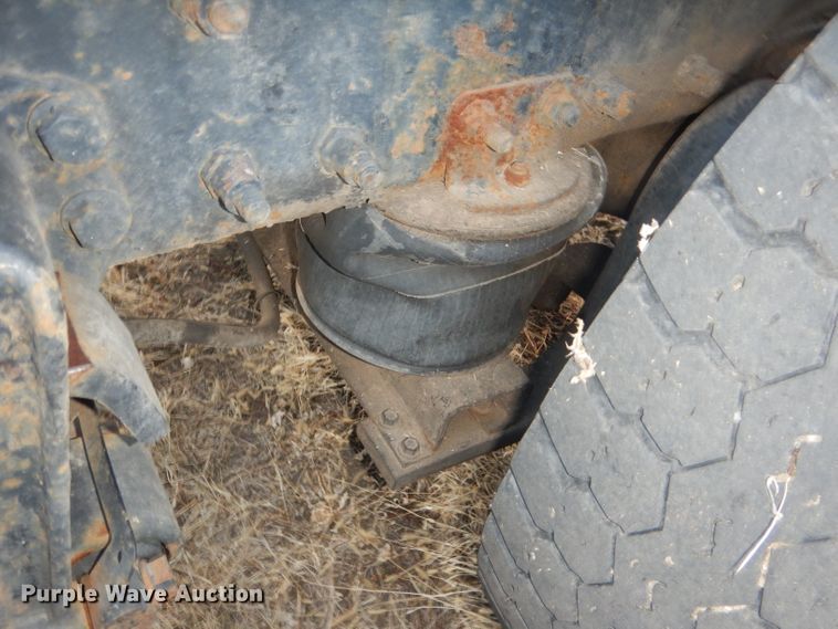 image for item DJ1255 1995 WhiteGMC WG  semi truck