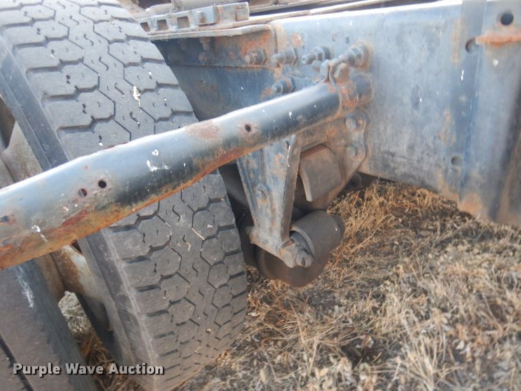 image for item DJ1255 1995 WhiteGMC WG  semi truck