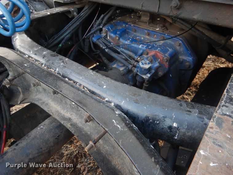 image for item DJ1255 1995 WhiteGMC WG  semi truck