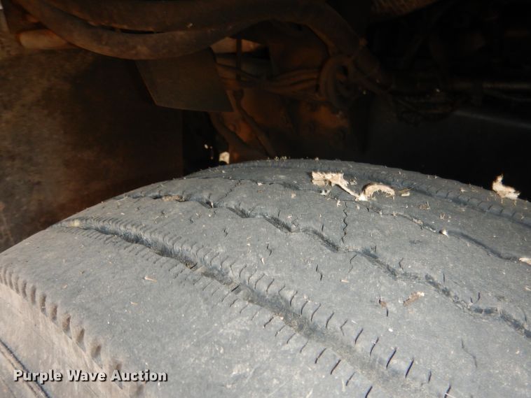 image for item DJ1255 1995 WhiteGMC WG  semi truck