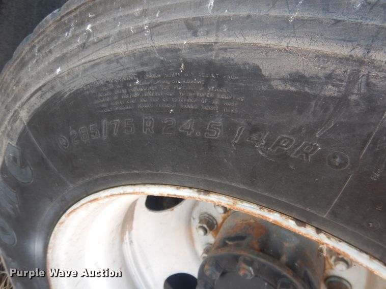 image for item DJ1255 1995 WhiteGMC WG  semi truck