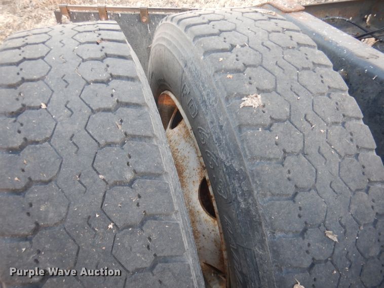 image for item DJ1255 1995 WhiteGMC WG  semi truck