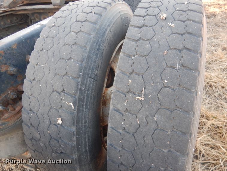 image for item DJ1255 1995 WhiteGMC WG  semi truck