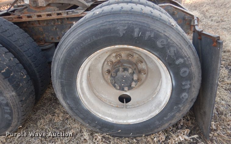 image for item DJ1255 1995 WhiteGMC WG  semi truck