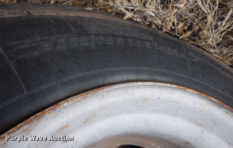 image for item DJ1255 1995 WhiteGMC WG  semi truck