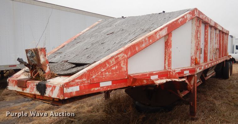 image for item DJ1259 1980 Beall  bottom dump trailer