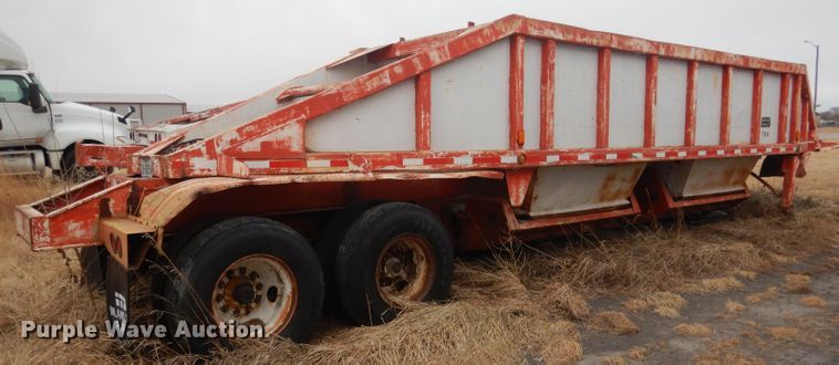 image for item DJ1259 1980 Beall  bottom dump trailer