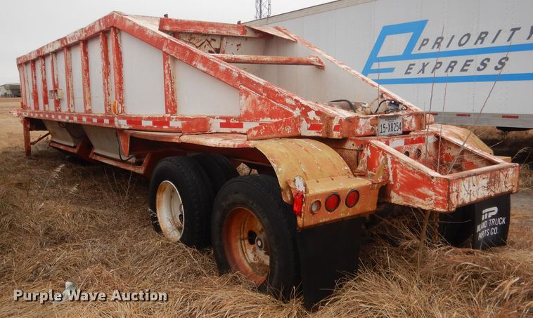 image for item DJ1259 1980 Beall  bottom dump trailer