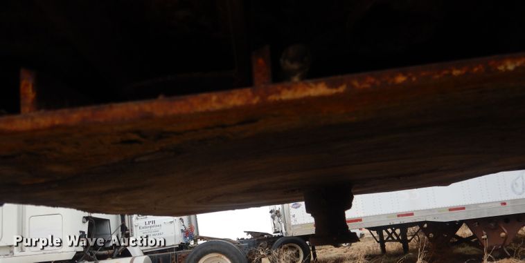 image for item DJ1259 1980 Beall  bottom dump trailer