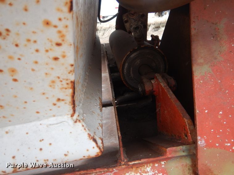 image for item DJ1259 1980 Beall  bottom dump trailer