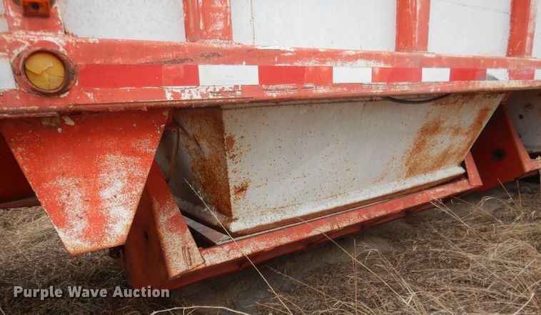 image for item DJ1259 1980 Beall  bottom dump trailer