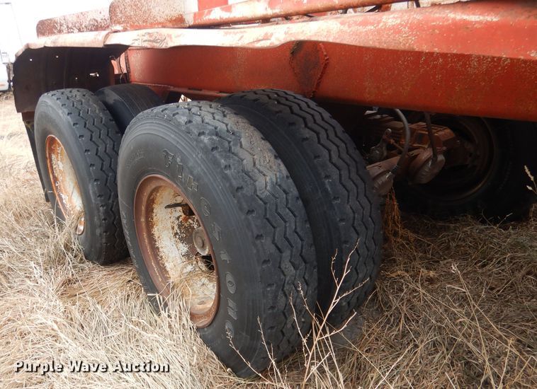 image for item DJ1259 1980 Beall  bottom dump trailer