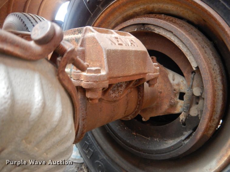 image for item DJ1259 1980 Beall  bottom dump trailer