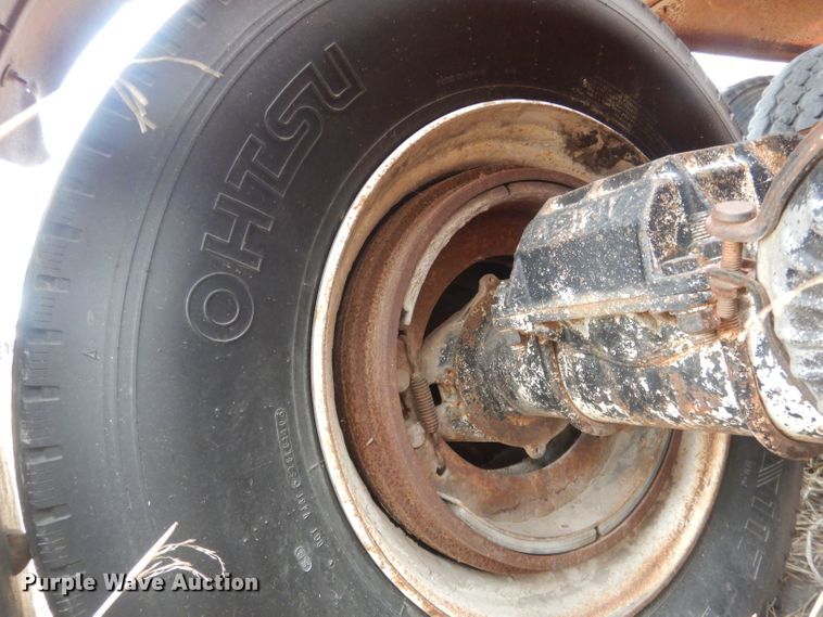 image for item DJ1259 1980 Beall  bottom dump trailer