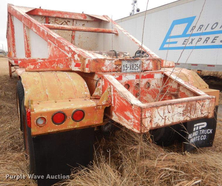 image for item DJ1259 1980 Beall  bottom dump trailer
