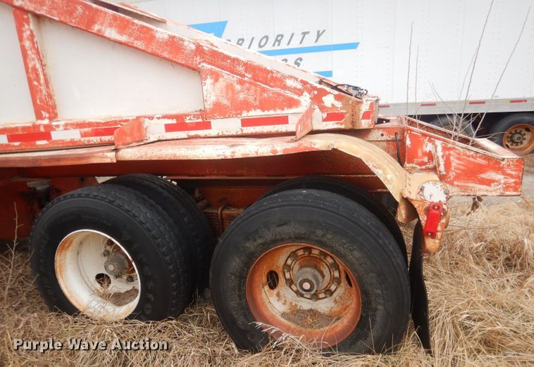image for item DJ1259 1980 Beall  bottom dump trailer