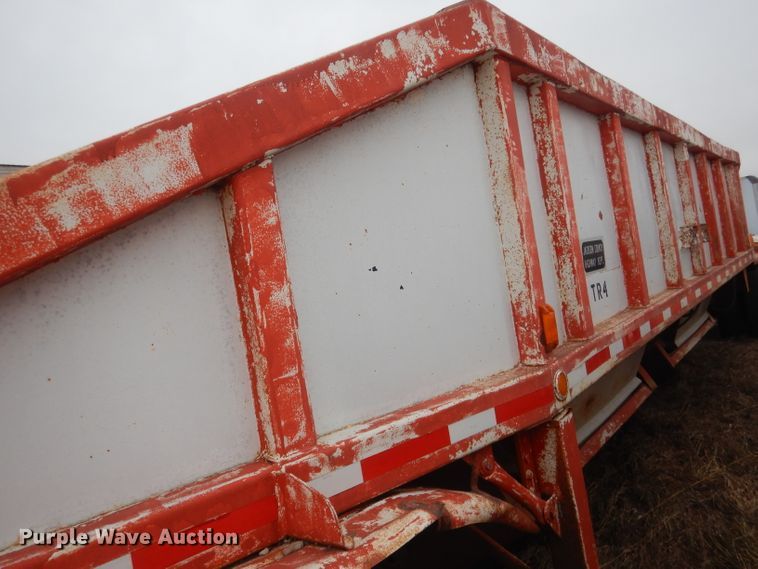 image for item DJ1259 1980 Beall  bottom dump trailer