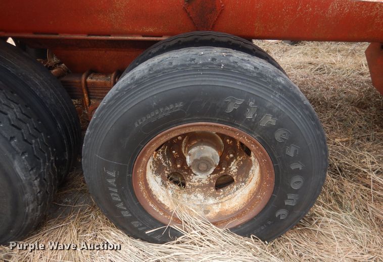 image for item DJ1259 1980 Beall  bottom dump trailer