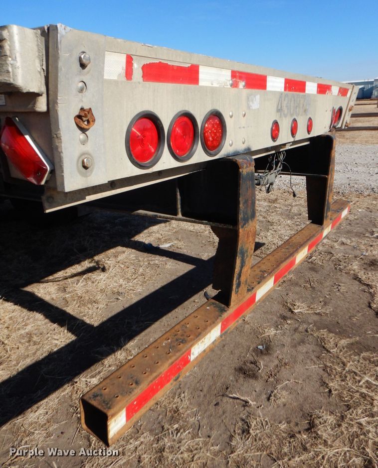 image for item DK8740 2007 Transcraft Eagle II  flatbed trailer